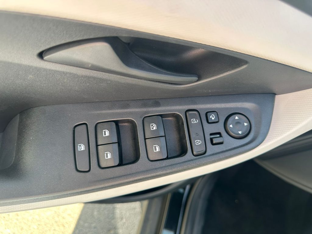 HYUNDAI CRETA BLACK 2023